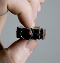 Illustration for article titled 3M's Mini-Projector Mystery Company Turns Out To Be Samsung