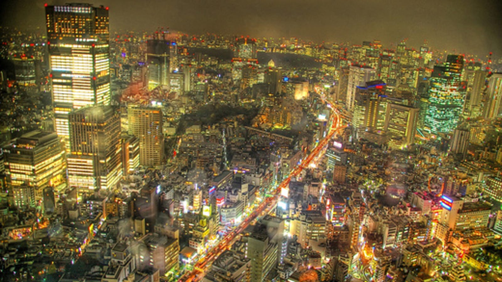 Tokyo Night Photo in High Dynamic Range: Please Build HDR into Cams!