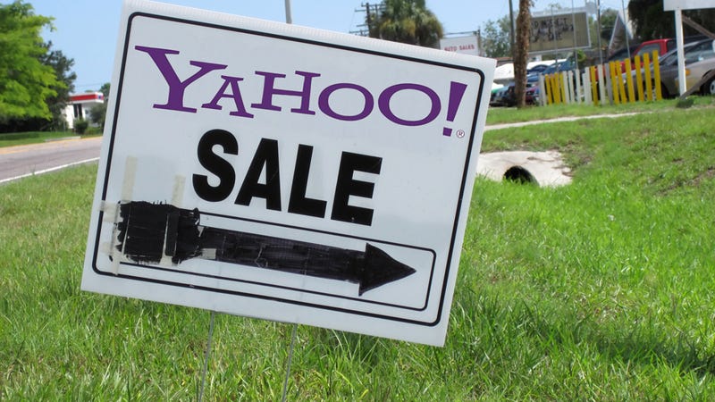 Illustration for article titled Yahoo's Having a Domain Yard Sale: Who Wants Sandwich.com?