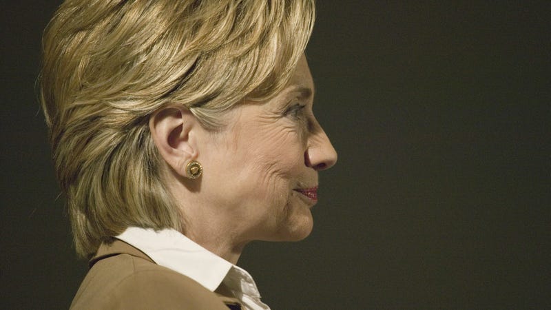 Illustration for article titled Hillary Clinton Didn't Encrypt Her Secretary of State Emails For MonthsÂ