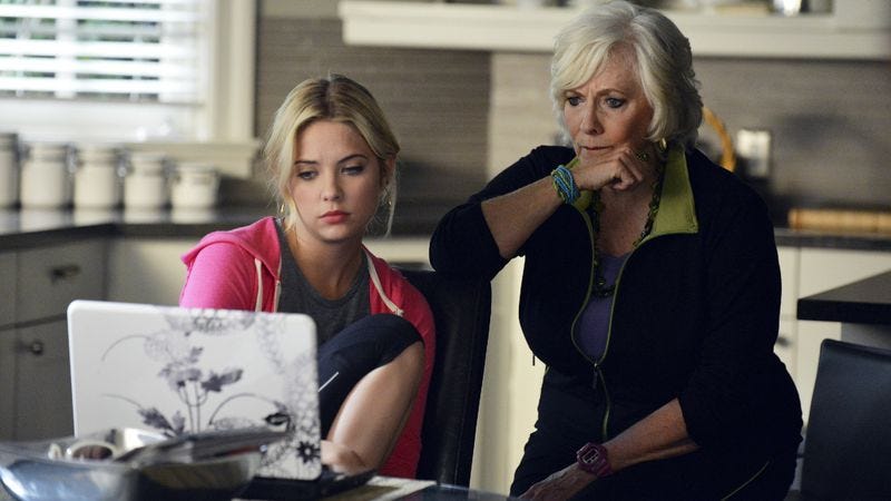 Illustration for article titled Pretty Little Liars: “She’s Better Now”