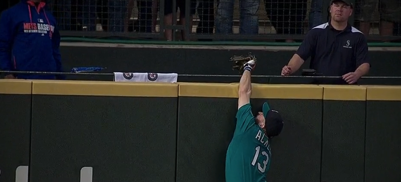 Illustration for article titled Dustin Ackley Unmoved By His Own Home Run-Robbing Catch