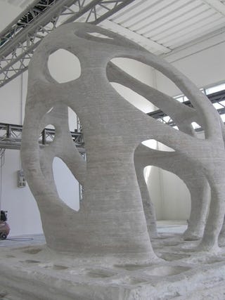 World's Largest CNC Machine Fabricates Large-Scale ...