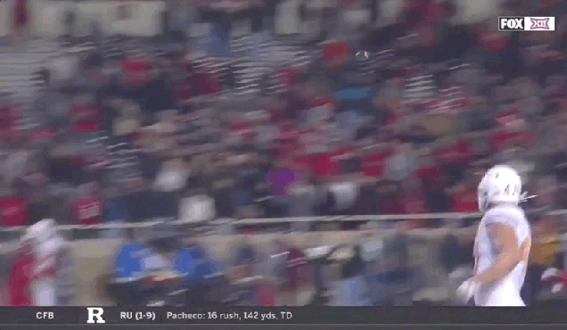 ex2ihuhegav1bux071tg.gif