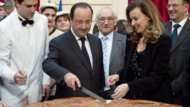 Illustration for article titled François Hollande and Valerie Trierweiler Are Breaking Up