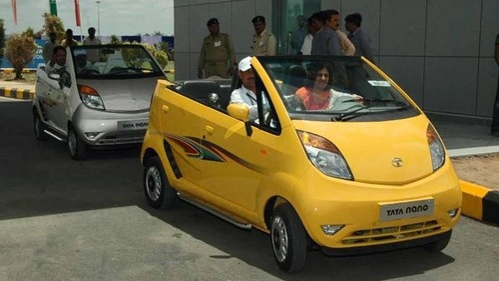Индийский мини автомобиль
