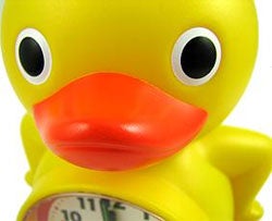 Illustration for article titled Metal Gear Solid 4's Very Limited Duck Clock