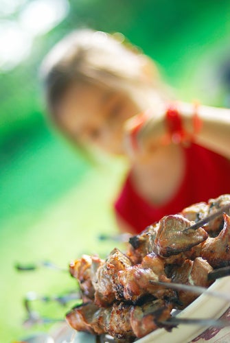 Illustration for article titled Early Periods May Be Triggered By Meaty Diets