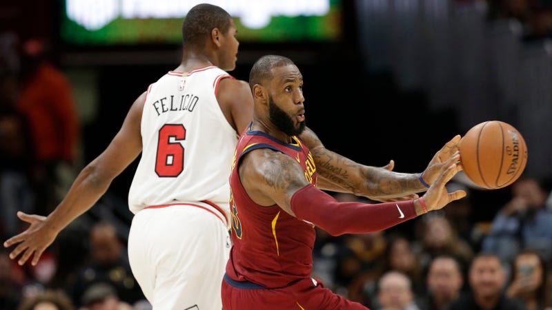 「LeBron James pass」的圖片搜尋結果