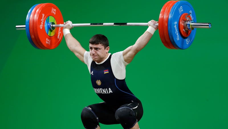 Armenian Weightlifter Suffers Olympics-Ending Elbow Injury