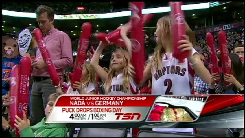 Illustration for article titled Trollface And Pedobear Decided To Take In Yesterday's Rockets-Raptors Game
