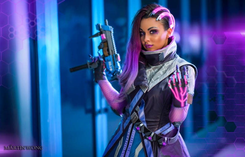 Blizzard Had Official Sombra Cosplay Made For Her Reveal