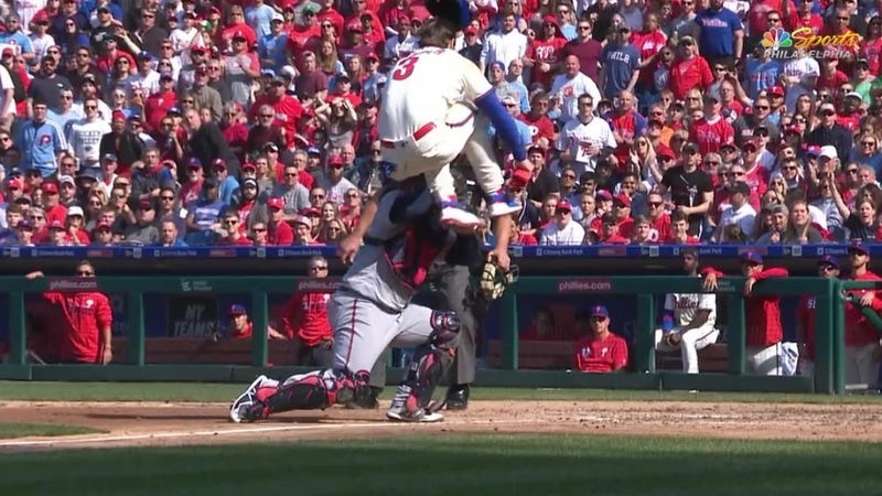 Illustration for article titled Bryce Harper's Attempt At Hurdling Willians Astudillo Could Have Gone Better