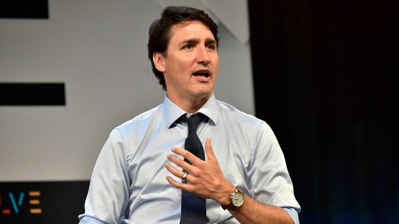 Illustration for article titled Justin Trudeau Didn't Have Much to Say When Asked About Allegedly Groping a Reporter 18 Years Ago