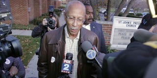 Detroit Mayor Dave Bing votes in the city's mayoral election. (Bill Pugliano/Getty Images News)
