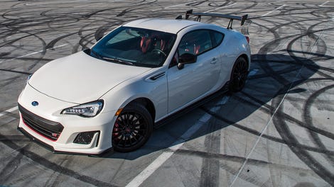 U S Buyers Still Overwhelmingly Choose A Manual For The
