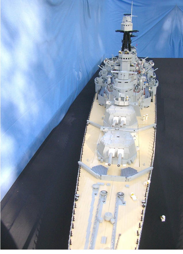 20-Foot-Long Lego Battlecruiser Can Probably Sink Oil Tankers