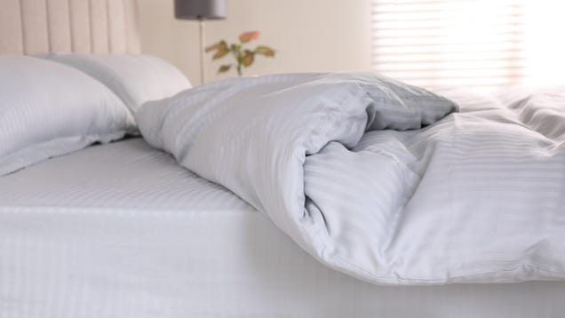 The Two Easiest Ways to Get a Duvet Cover On