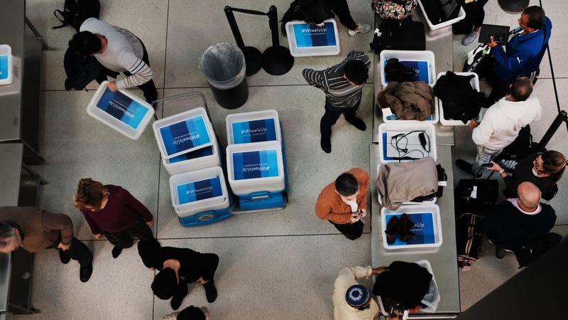 Illustration for article titled New TSA Scanners Mean the Era of Pulling Your Laptop Out of Your Bag at the Airport Is Coming to an End