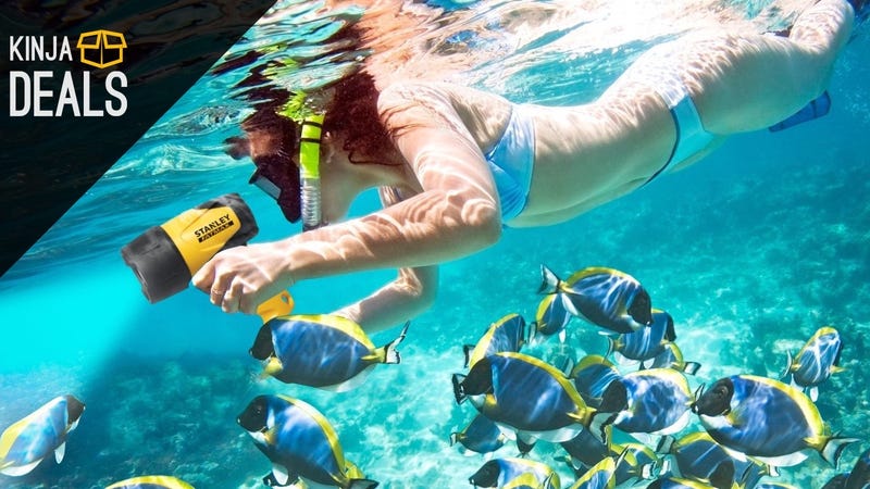 Illustration for article titled This Rechargeable Spotlight Can Even Operate Underwater