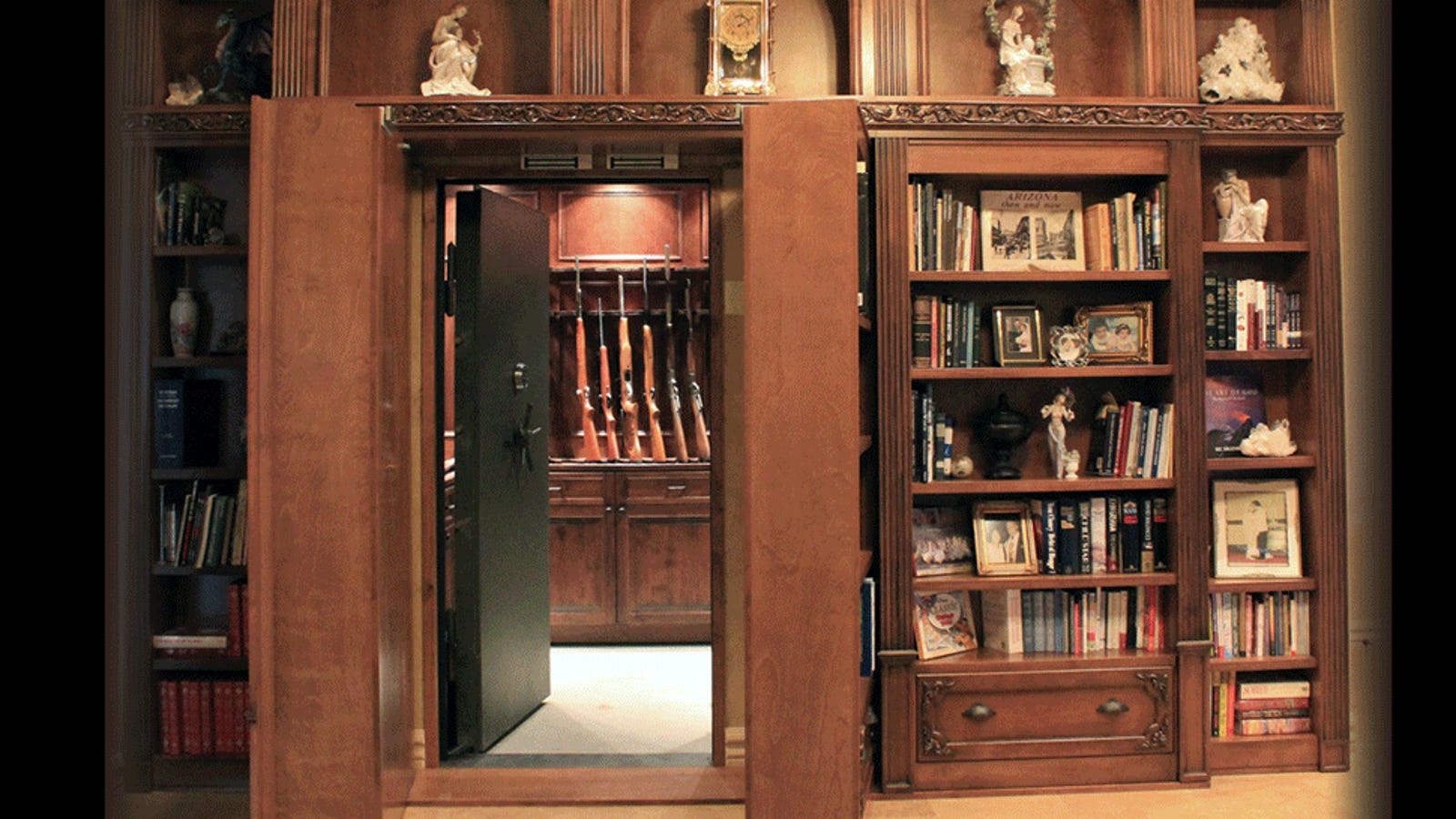20 Secret Passageways and Rooms Hiding in Plain Sight(00)