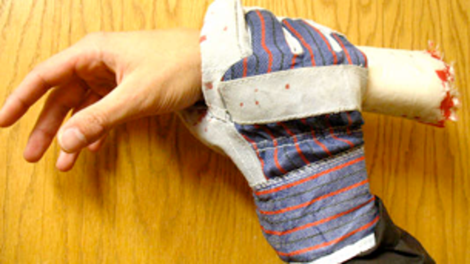 luke's severed hand toy
