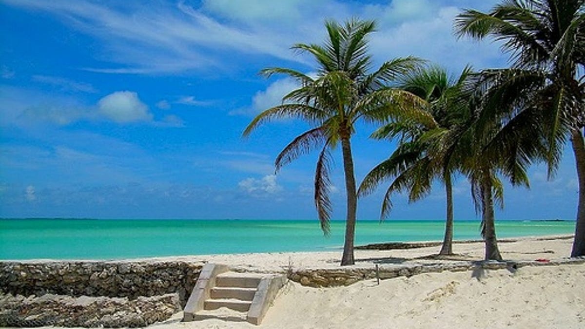 How to behave on vacation Hotel security rules How to behave on vacation Hotel security rules