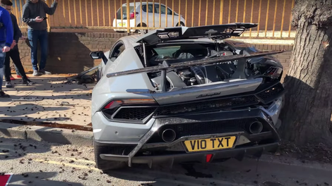 This Lamborghini Huracan Has An Exo Skeleton And Every