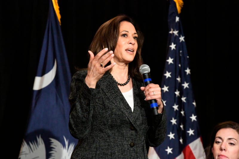Illustration for article titled Kamala Harris Promises Her 2020 Administration Will Combat 'Hate,' Hold Social Media Platforms 'Accountable'
