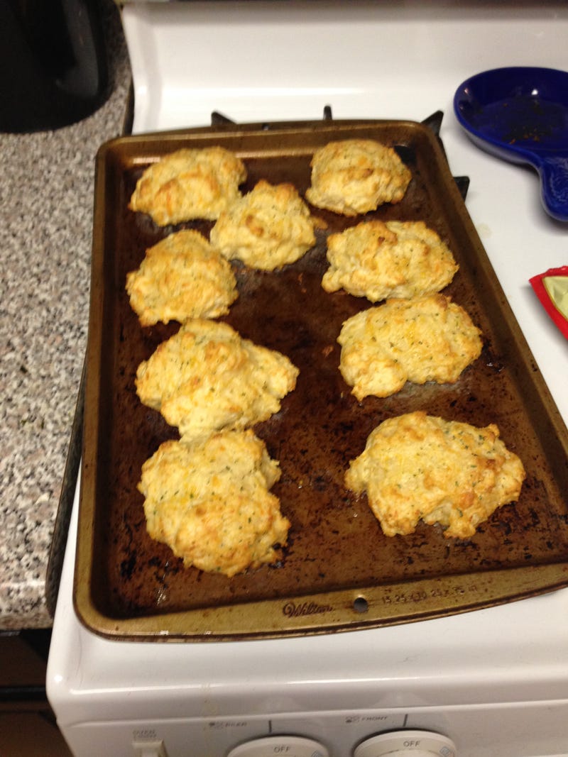 Illustration for article titled Cheddar Bay Biscuits and Festive mantles