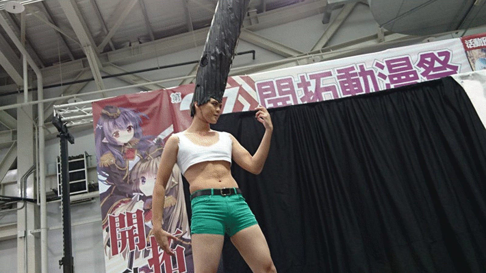 One Of The Most Ridiculous Anime Cosplay You Ll See This Year