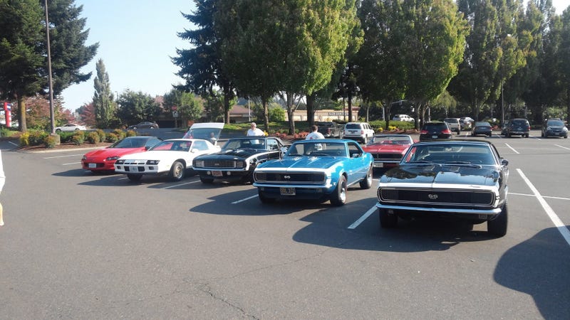 Illustration for article titled Columbia River Camaro Club Fun Day (Photo Dump)