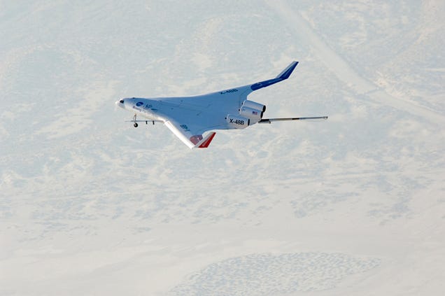 X-48B Video Shows World's Biggest RC Model Plane in Action