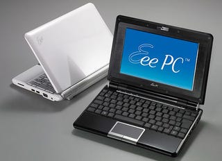 Illustration for article titled Leaked Shots of Asus Eee 904 & 905 Laptops Show Half-Baked Idea