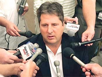 Illustration for article titled Mike Leach: "ESPN Isn’t Going To Let Little Inconvenient Details Like Facts Get In The Way Of Their Agenda"