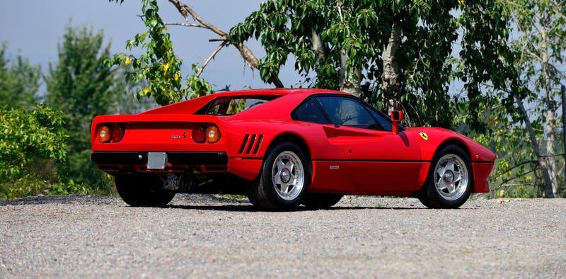 Illustration for article titled Sell Your Dumb Organs And Buy This 1985 Ferrari 288 GTO At Auction Next Week