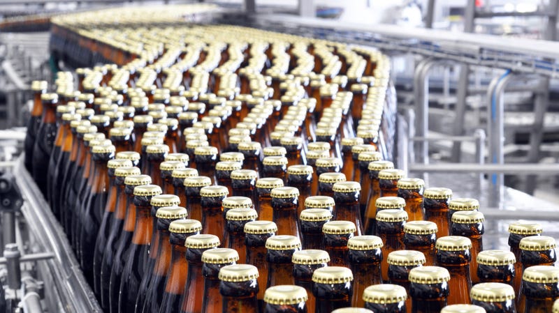Illustration for article titled You can now send a furloughed federal worker a beer