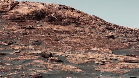 NASA's Curiosity Rover Captures Breathtaking Panorama of Martian Landscape