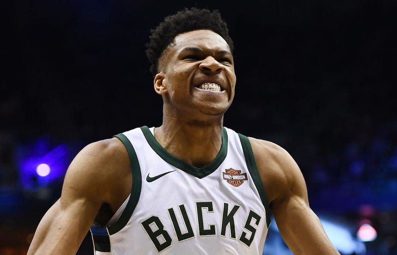 「giannis antetokounmpo」的圖片搜尋結果