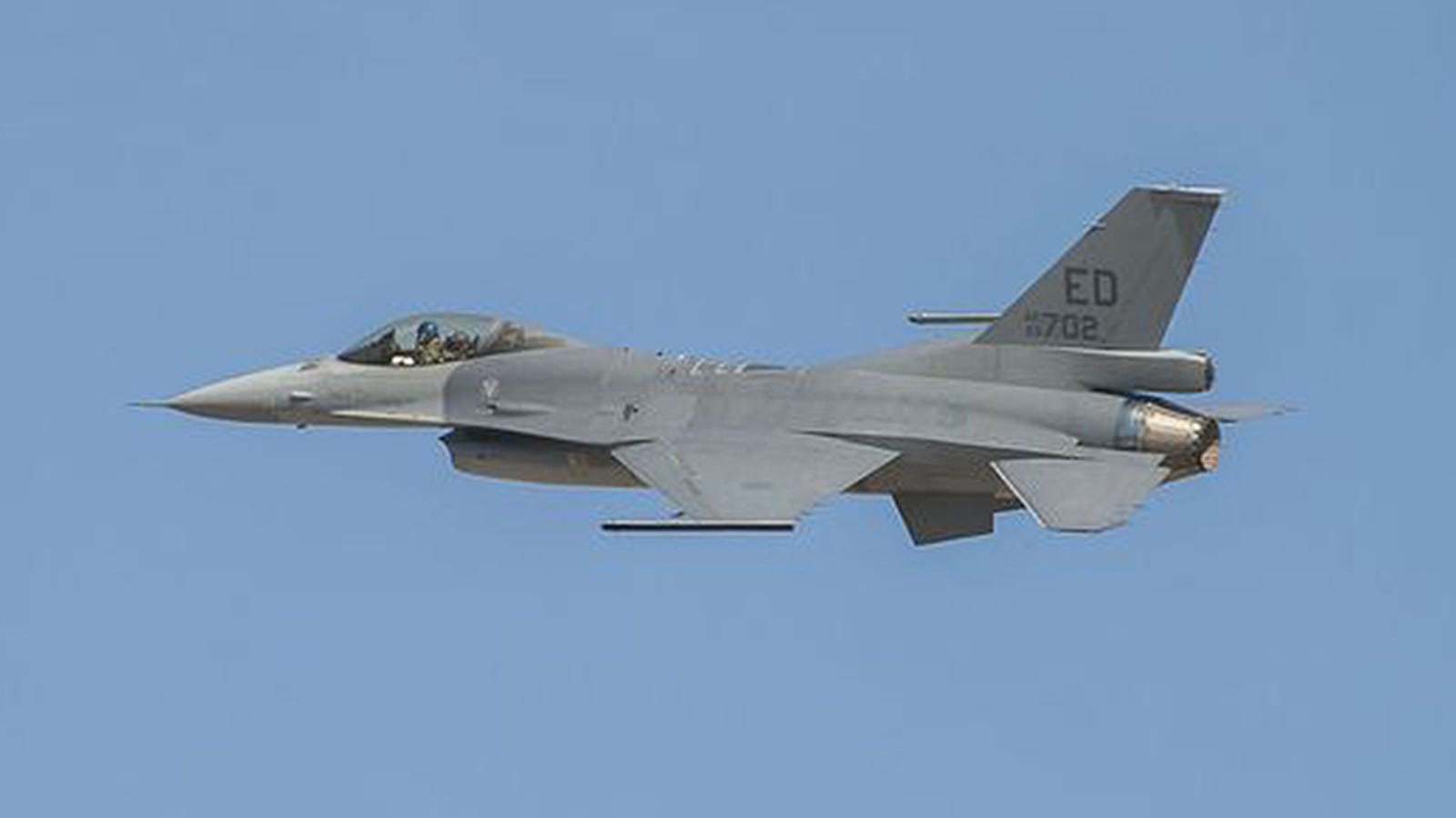 First F-16V Flies But Its New Features Won't Show Up On ...