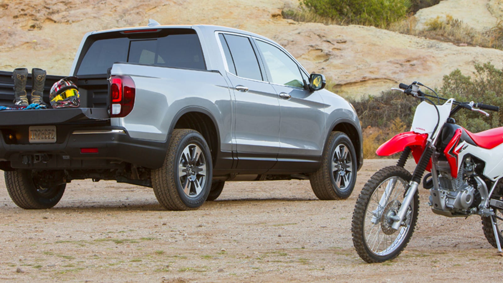 New Honda Ridgeline Has More Bed Than A Comparable Tacoma Frontier New Honda Ridgeline Has More Bed Than A Comparable Tacoma Frontier Or Colorado
