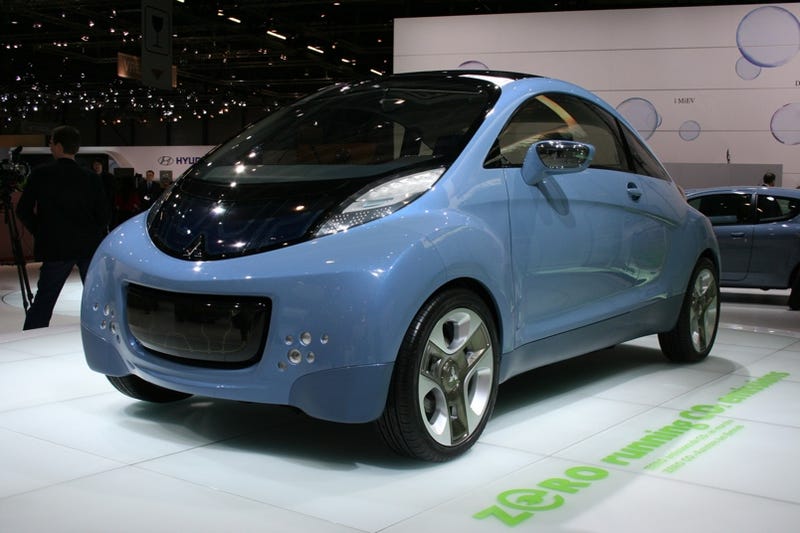 Illustration for article titled Mitsubishi iMiEV Sport Air Concept: Similar Body, Tron-Like Interior