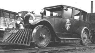 Illustration for article titled These Modified Cars Ferried Rail Crews in Style