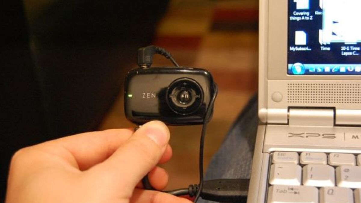 Quick-Read Creative Zen Stone Review and Gallery (Verdict: Worth At Least  Half a Shuffle)