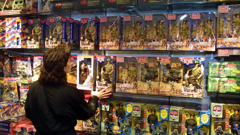 Illustration for article titled Paramount still refuses to stop playing with its G.I. Joes
