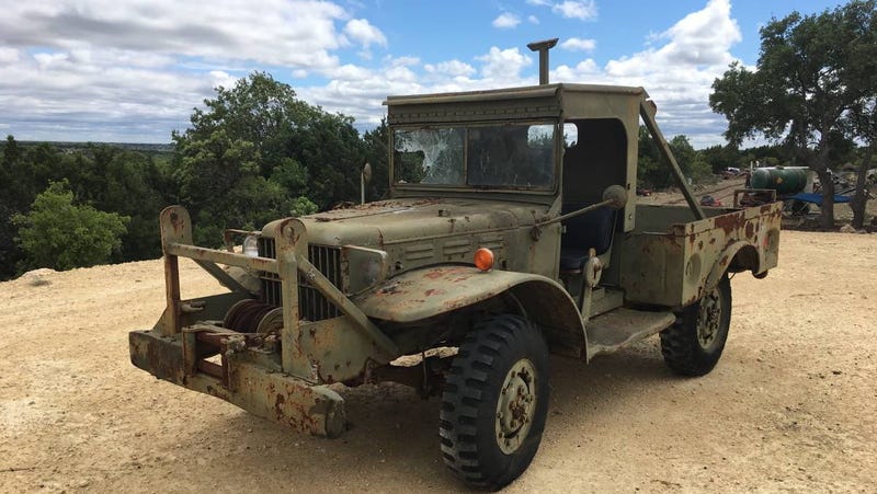 Illustration for article titled At $3,500, Is This 1944 Dodge WC-52 Military Truck Ready to Soldier on?