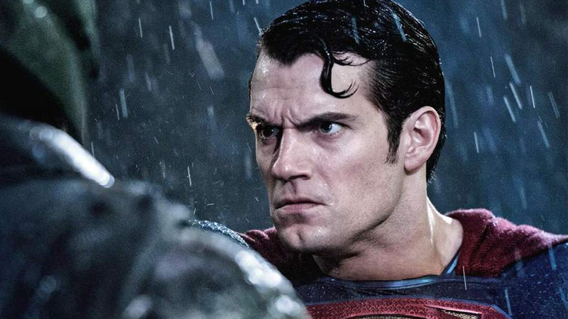 Illustration for article titled Henry Cavill no interpretará más a Superman en el Universo DC, según los rumores (Actualizado)