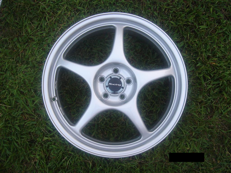 Illustration for article titled Refinishing some wheels...