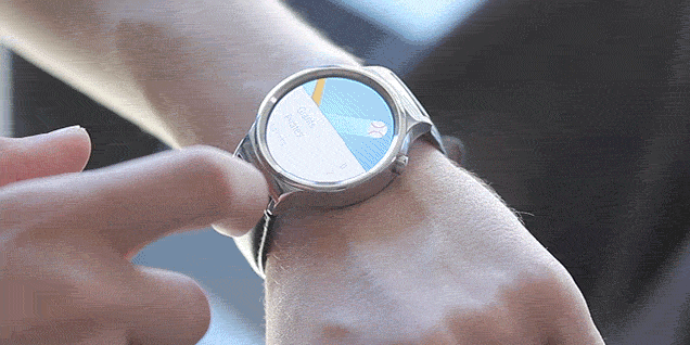 The Huawei Watch Is Luxury-Class But a Bit Too Bulky