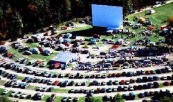 Illustration for article titled DIY Outdoor Home Theater